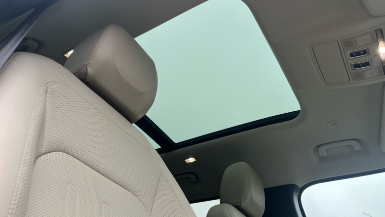 Land Rover Defender 3.0 D250 XS Edition 110 5dr Auto Diesel Estate